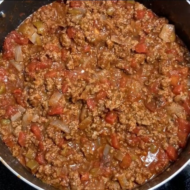 A delicious pot of keto chili with no beans.