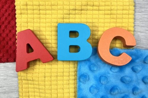 Teaching toddlers through playtime with simple objects.