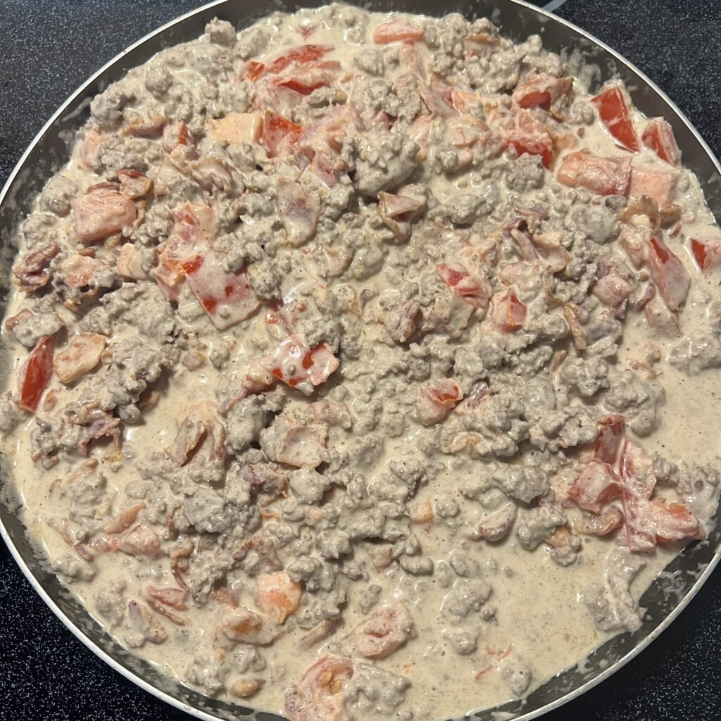 Creamy BLT ground beef skillet