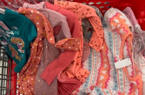 Mom budget hack for buying kids clothes.